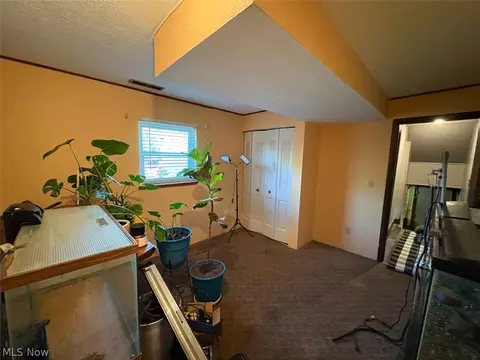Bedroom - 503 Meadowridge Ave NW, Canton, OH 44708 photo 1 of 7