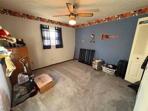 Bedroom - 503 Meadowridge Ave NW, Canton, OH 44708 photo 4 of 7
