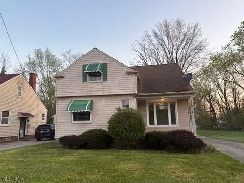 13917 Wolf Ave, Garfield Heights, OH 44125