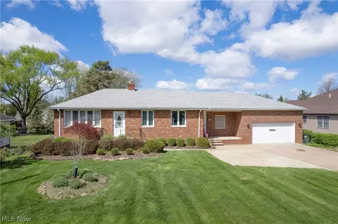 9298 York Rd, North Royalton, OH 44133