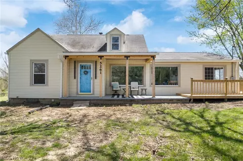 5261 Dailey Rd, New Franklin, OH 44319