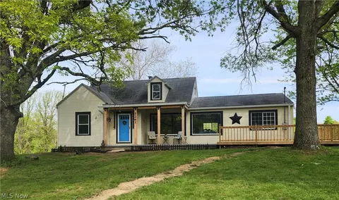 5261 Dailey Rd, New Franklin, OH 44319