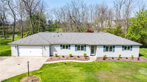 16912 Albion Rd, Strongsville, OH 44136