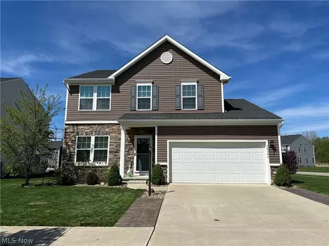 36582 Stockport Mill Dr, North Ridgeville, OH 44039