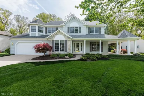 409 Avon Point Ave, Avon Lake, OH 44012