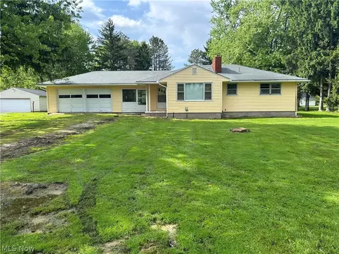 151 Durst Dr NW, Warren, OH 44483
