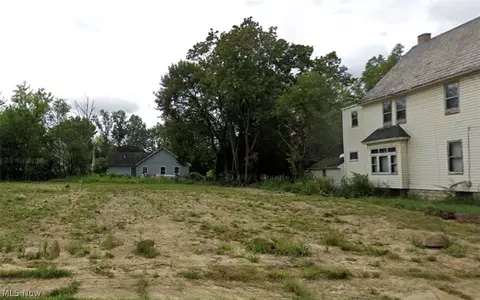 337 W Glenaven Ave, Youngstown, OH 44511