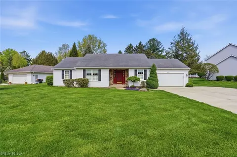 5802 Cambridge Cir, Sandusky, OH 44870