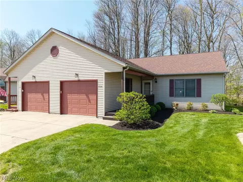 8746 Northstar Cir, Seville, OH 44273