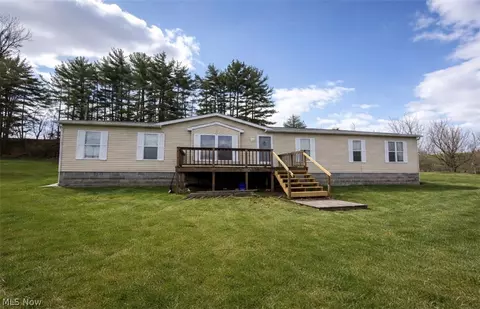 47813 Old Hopedale Rd, Cadiz, OH 43907