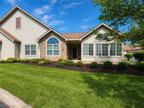 5227 Redford Dr, Brunswick, OH 44212