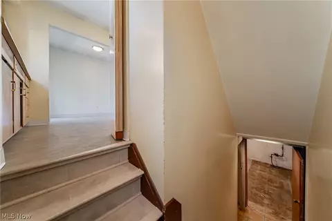 Entry Way - 5884 Michael Dr, Brook Park, OH 44142 photo 2 of 4