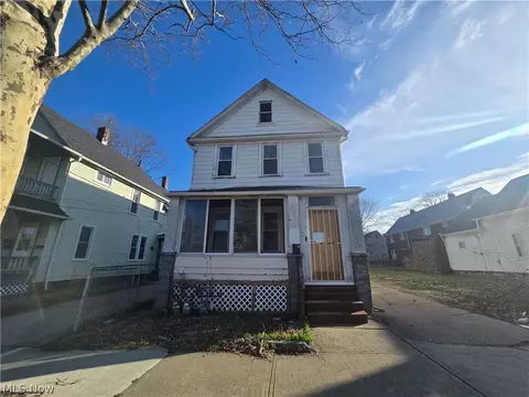 1087 E 64th St, Cleveland, OH 44103