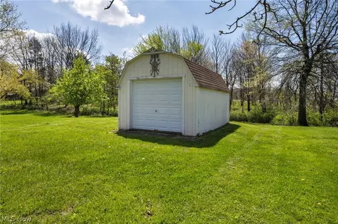 375 Hillside Rd, Seven Hills, OH 44131 photo 37