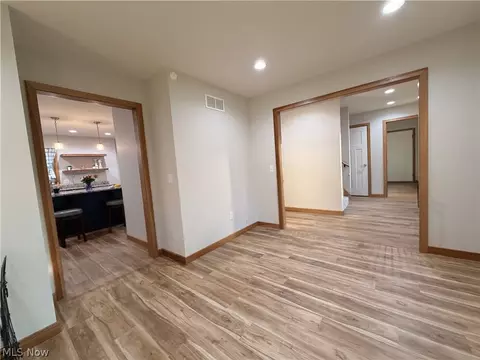 Entry Way - 234 E Ohio Ave, Dover, OH 44622 photo 3 of 11