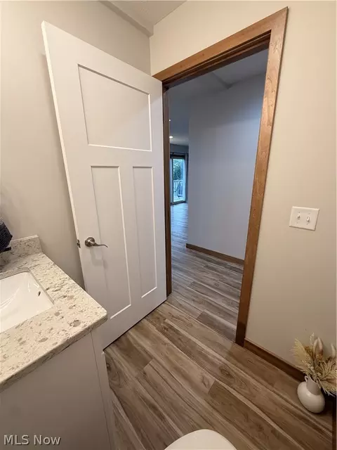 Entry Way - 234 E Ohio Ave, Dover, OH 44622 photo 4 of 11