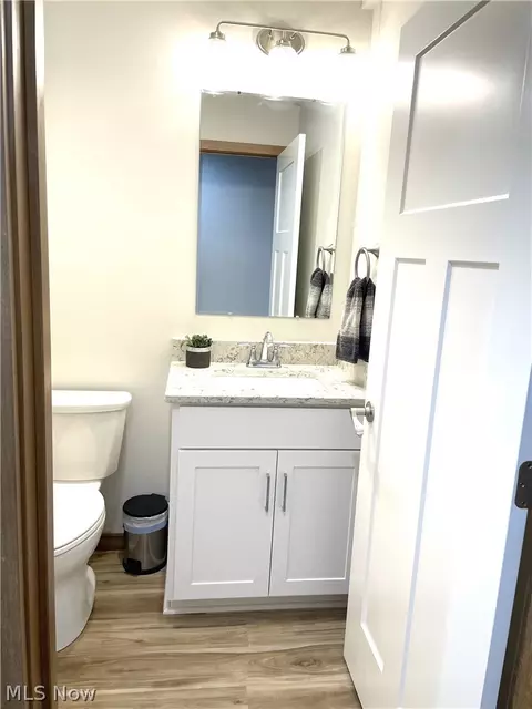 Bath - 234 E Ohio Ave, Dover, OH 44622 photo 1 of 4