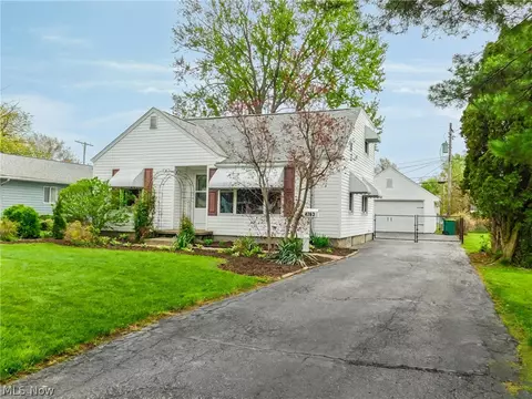 4763 Belle Meadow Rd, Mentor, OH 44060