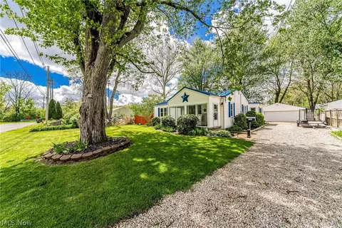 380 Broadway St, Amherst, OH 44001