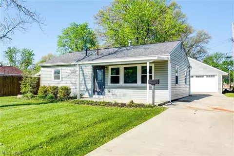 4314 Talbot Ln, Lorain, OH 44055
