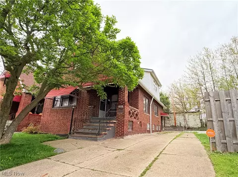 895 Rondel Rd, Cleveland, OH 44110