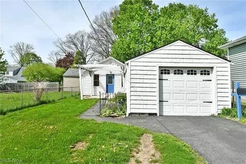 190 Meadowbrook Ave, Youngstown, OH 44512