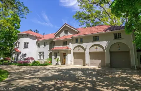 1617 Sheridan Rd, South Euclid, OH 44121