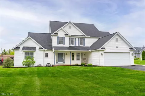 30 Pine Villa Trl #5, Aurora, OH 44202