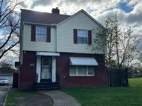 1011 Yellowstone Rd, Cleveland Heights, OH 44121