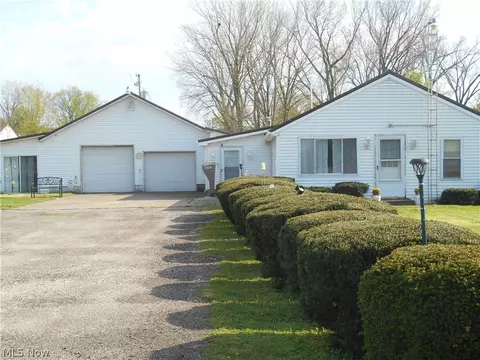 5845 Woodman Ave, Ashtabula, OH 44004