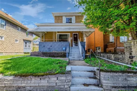 942 Virginia Ave, Follansbee, WV 26037