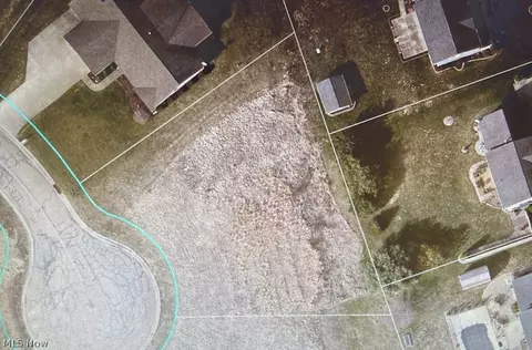 5509 Shadow Field Cir NE, Louisville, OH 44641