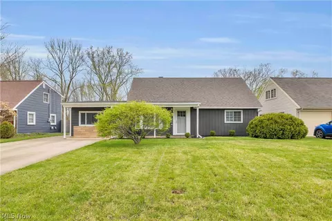 4905 Madison Ave, Sheffield Lake, OH 44054