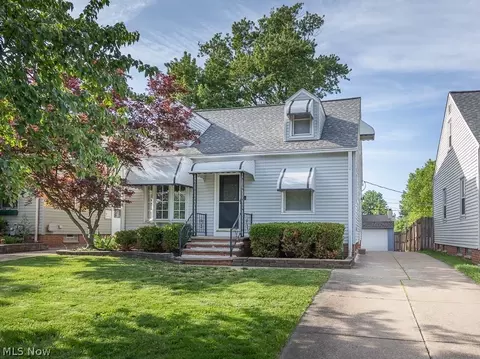 8324 Chesterfield Ave, Parma, OH 44129