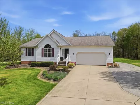 8047 Ravenna Rd, Concord Twp, OH 44077
