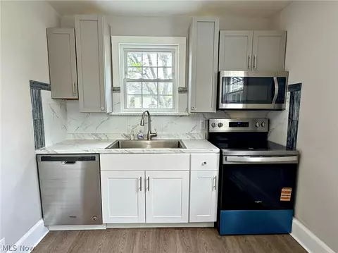 Kitchen - 696 E Ohio Ave, Sebring, OH 44672 photo 6 of 6