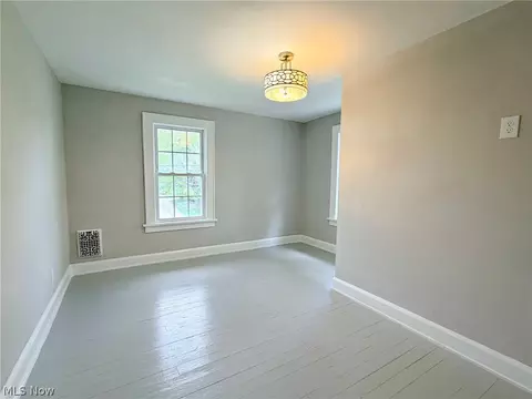 Bedroom - 696 E Ohio Ave, Sebring, OH 44672 photo 1 of 9