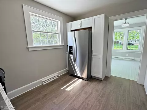 Kitchen - 696 E Ohio Ave, Sebring, OH 44672 photo 3 of 6