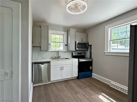 Kitchen - 696 E Ohio Ave, Sebring, OH 44672 photo 1 of 6