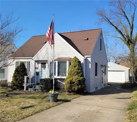1682 Sunset Ave, Akron, OH 44301