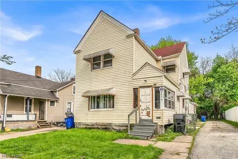 5678 Hamlet Ave, Cleveland, OH 44127