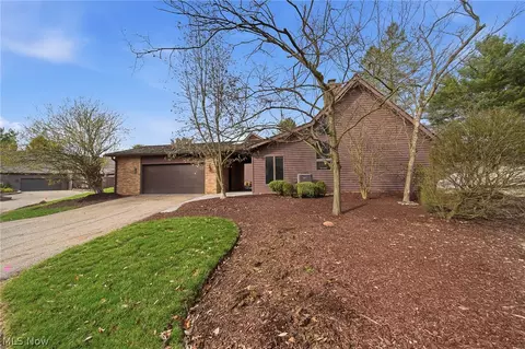 6132 Cedar Ln NW, Canton, OH 44708
