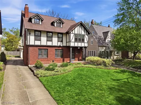 3331 Kenmore Rd, Shaker Heights, OH 44122