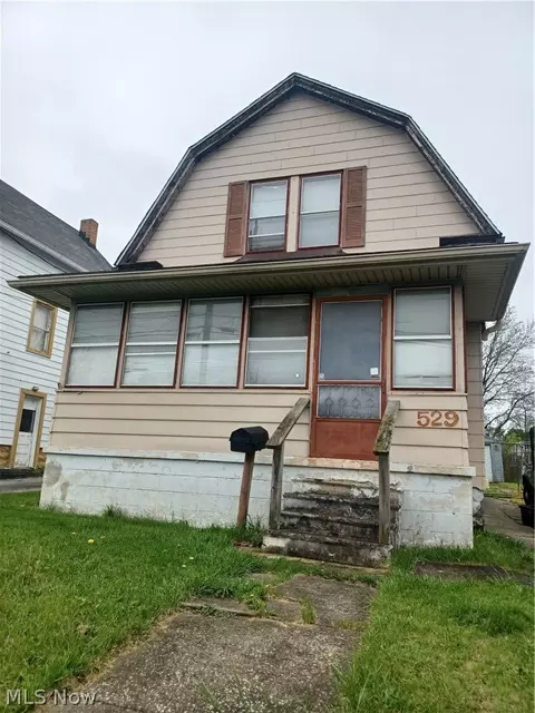 529 Dickson St, Youngstown, OH 44502