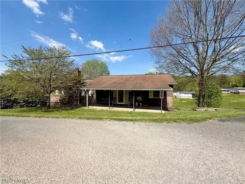 107 Melody Ln, Bridgeport, WV 26330