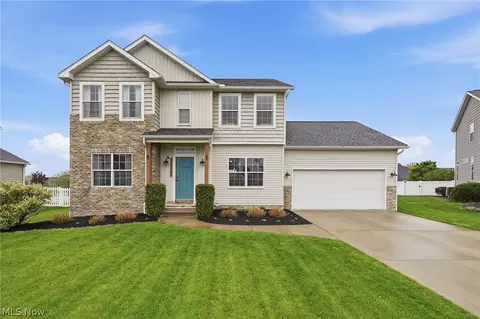 12225 Titano Cir NW, Uniontown, OH 44685