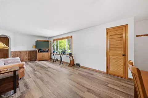 Living - 10129 E River Rd, Elyria, OH 44035 photo 1 of 4