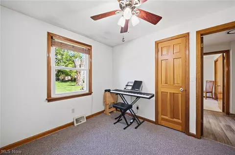Bedroom - 10129 E River Rd, Elyria, OH 44035 photo 5 of 6