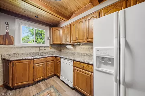 Kitchen - 10129 E River Rd, Elyria, OH 44035 photo 1 of 4