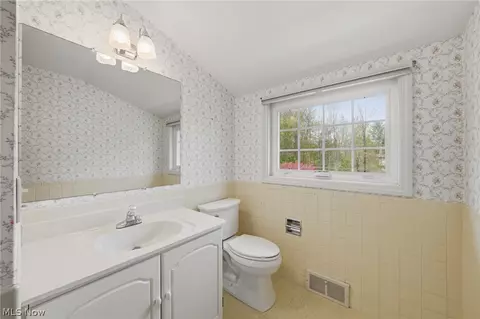 32245 Burlwood Dr, Solon, OH 44139 photo 32